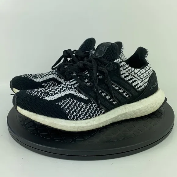 Adidas Ultraboost 5.0 DNA Black/White Running Shoes FZ1850 Women's Size 7