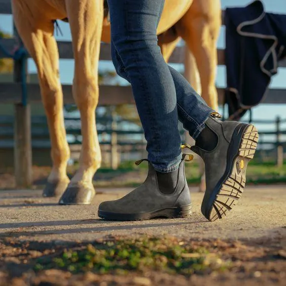 BLUNDSTONE- WOMEN'S ALL-TERRAIN 2055 BOOT