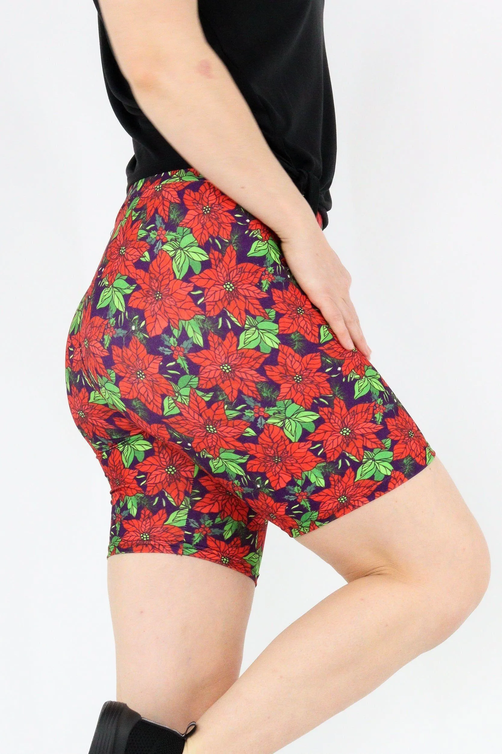 Christmas Poinsettia - Casual Mid Shorts