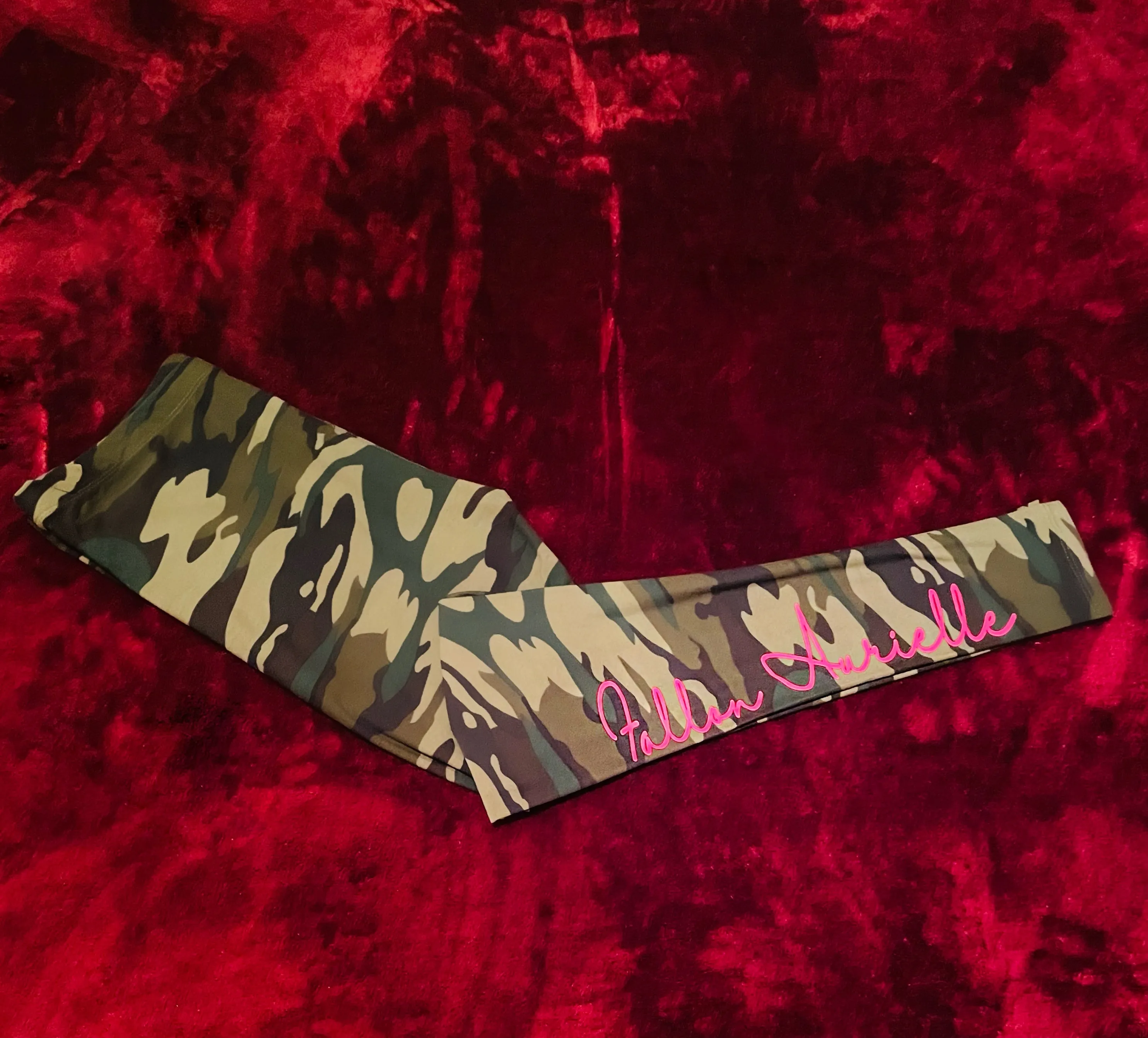 Fallon Aurielle Signature 3 Piece Virgo Logo & Name Zodiac Leggings Set (Camo & Neon Pink)