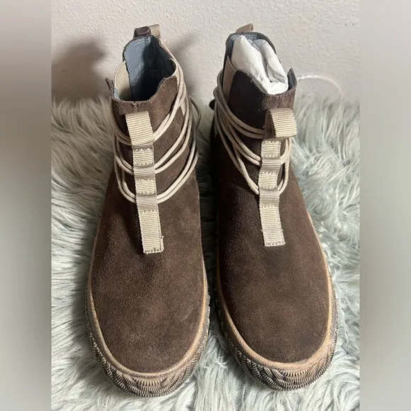 🌟HOST PICK🌟Hybrid Green Label Renegade High Top Casual Hiking Sneaker Sz10