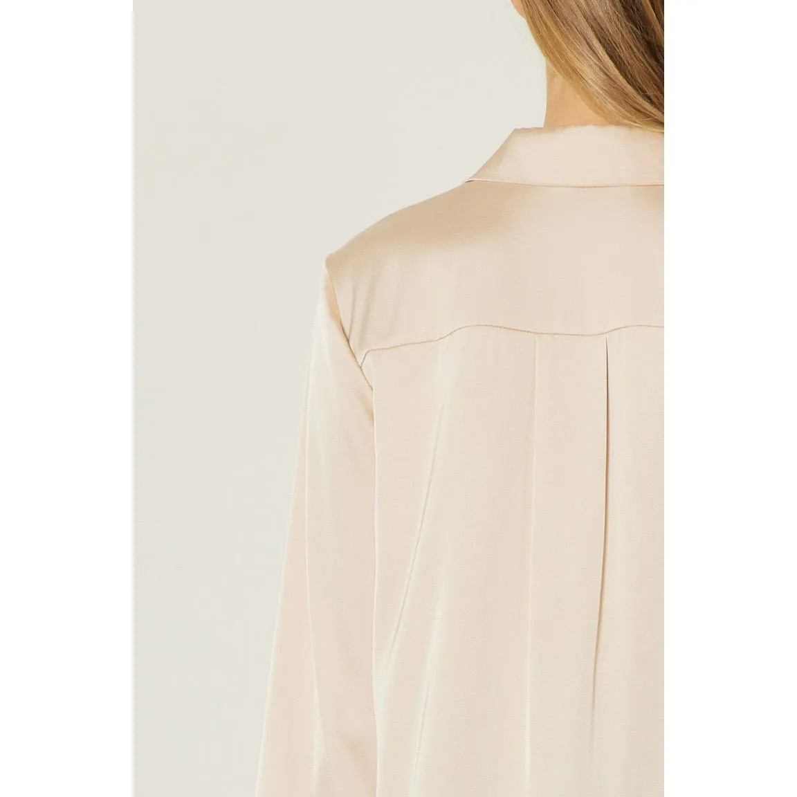 I'm A Glamour Girl Faux Ostrich Lined Top in Champagne