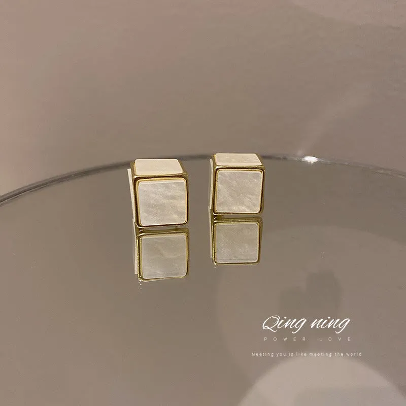 just-lil-things-blue-hoop-earrings-jlt11029