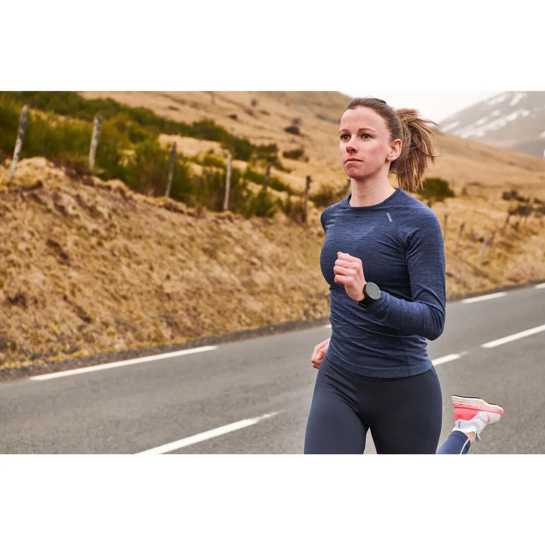 Kiprun Skincare Light Women's Running Breathable Long-Sleeved T-Shirt