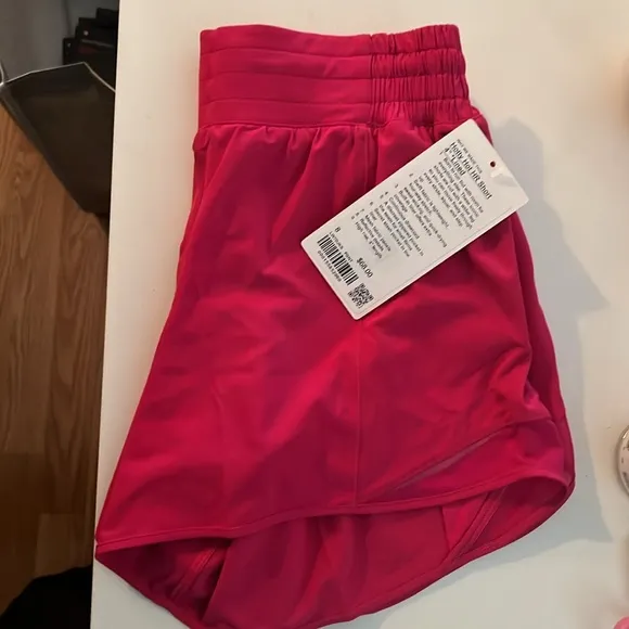Lululemon Hotty Hot HR 4” inseam