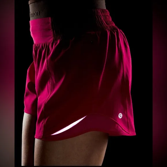 Lululemon Hotty Hot HR 4” inseam