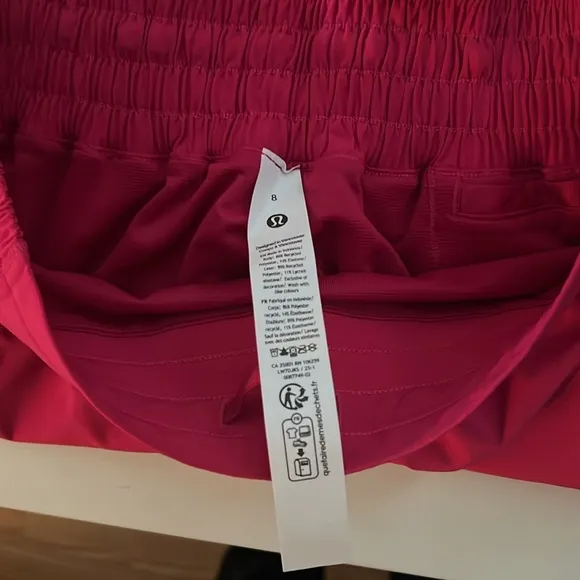 Lululemon Hotty Hot HR 4” inseam