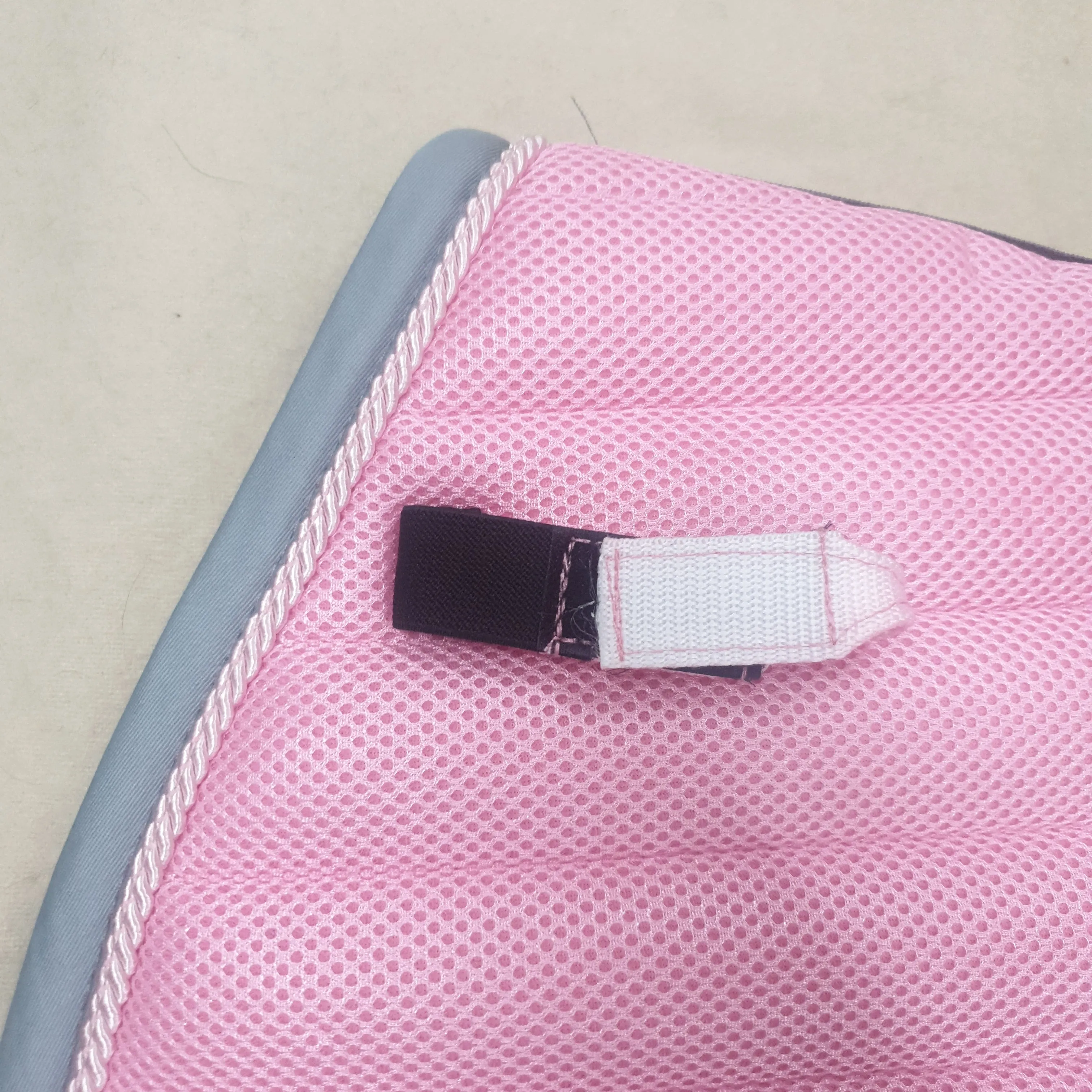 New QHP pony size pink saddle cloth with grey trim FREE POSTAGE 🟢