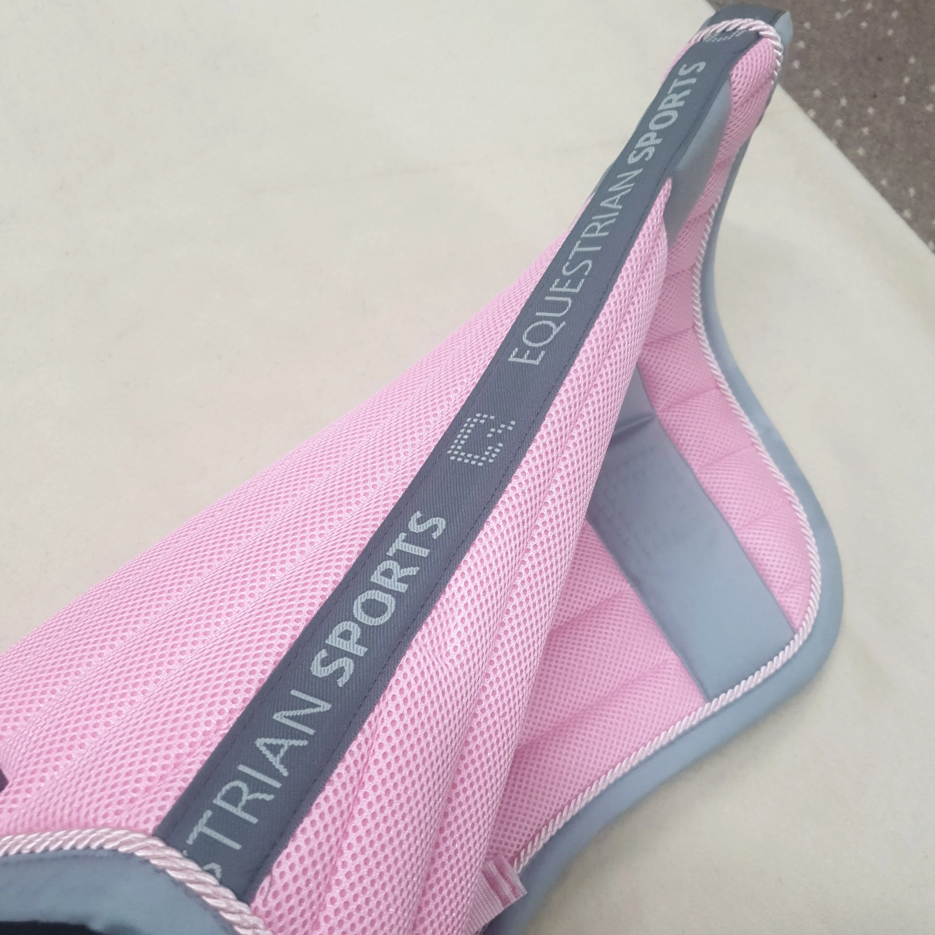 New QHP pony size pink saddle cloth with grey trim FREE POSTAGE 🟢