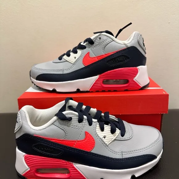 NIB Little Kids' Nike Air Max 90 Casual Shoes LT Smoke Grey/Bright Crimson