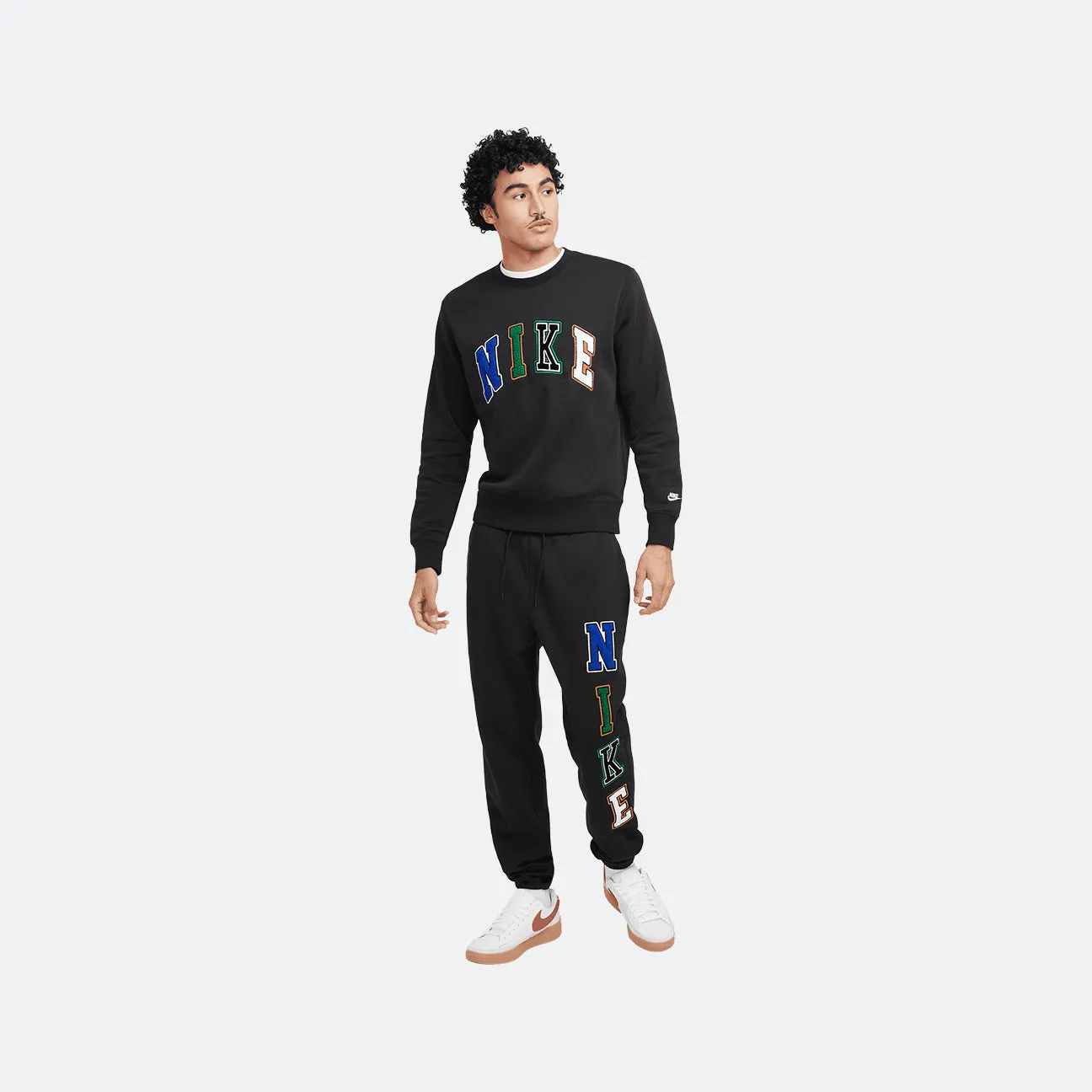 Nike Club Pro Crewneck