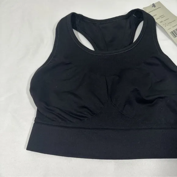 NWT $44 Sweaty Betty [ Medium ] Stamina Racerback Sports Bra‎ in Black