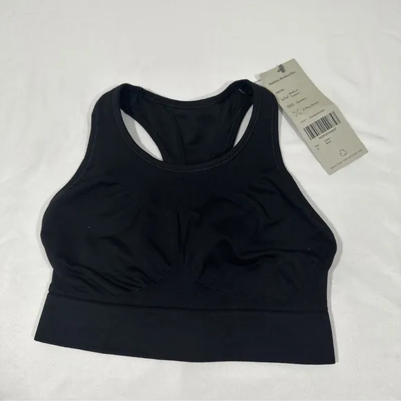NWT $44 Sweaty Betty [ Medium ] Stamina Racerback Sports Bra‎ in Black