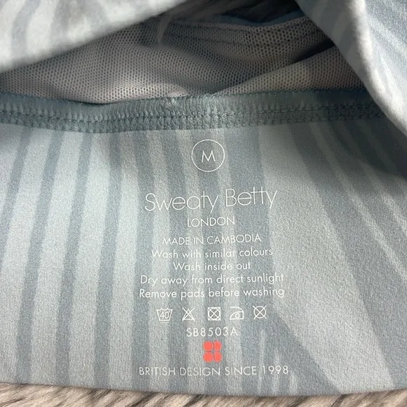 NWT Sweaty Betty Super Soft Mesh Panel Sports Bra vista blue wave print size M