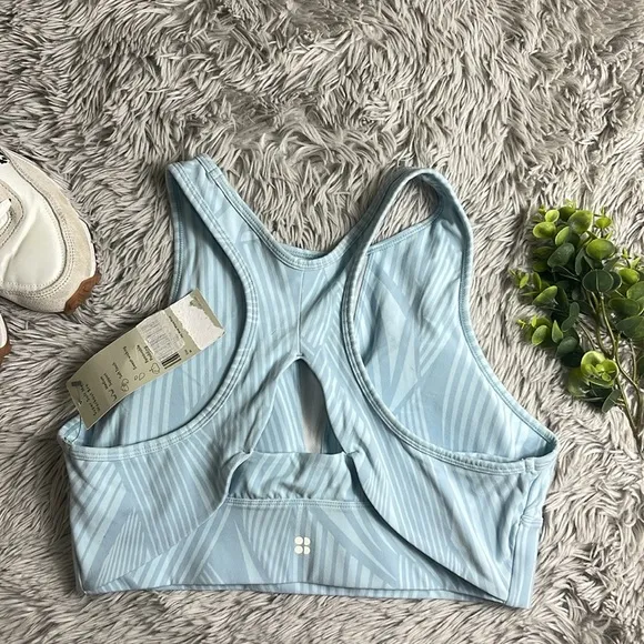 NWT Sweaty Betty Super Soft Mesh Panel Sports Bra vista blue wave print size M