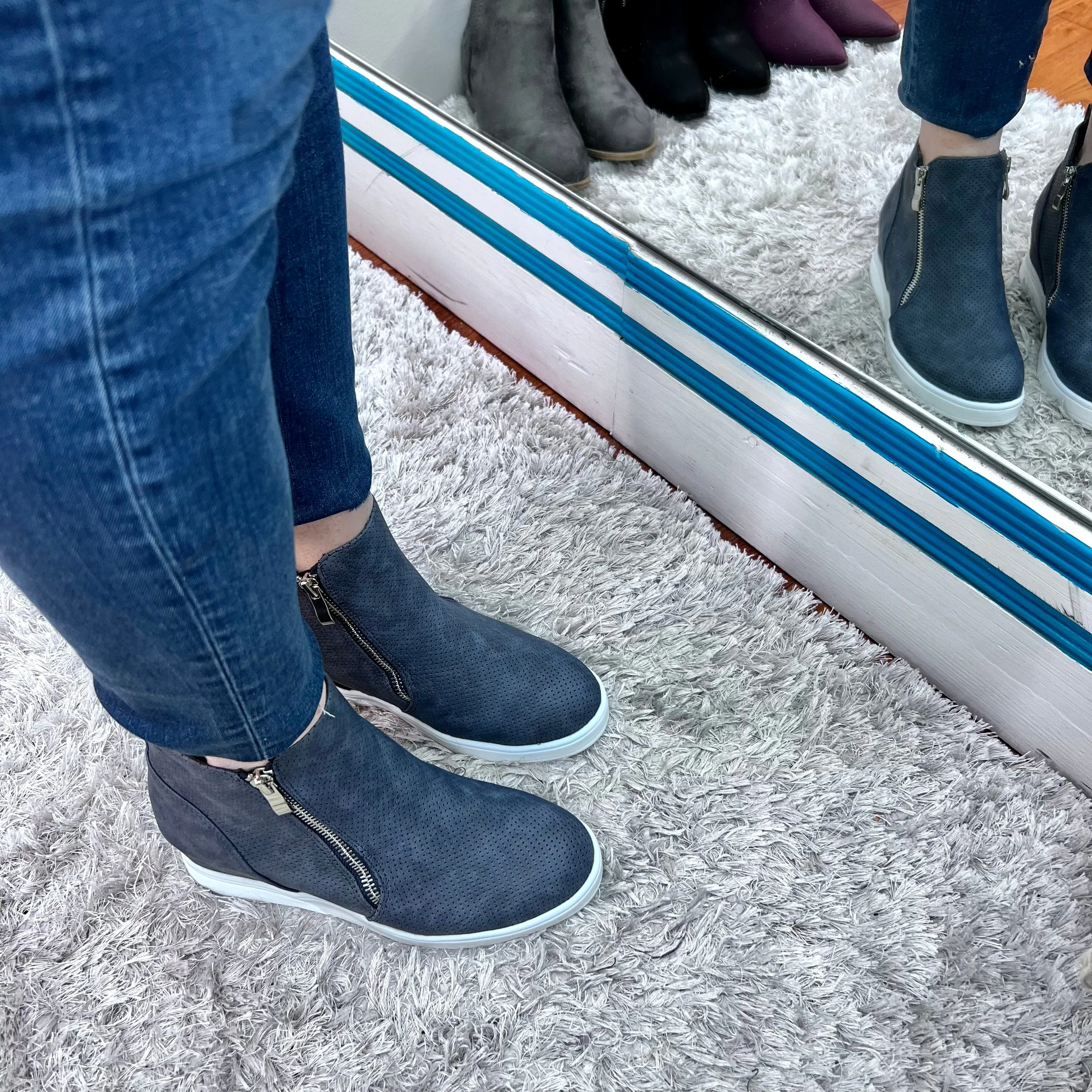 Pennelope Sneaker Wedge