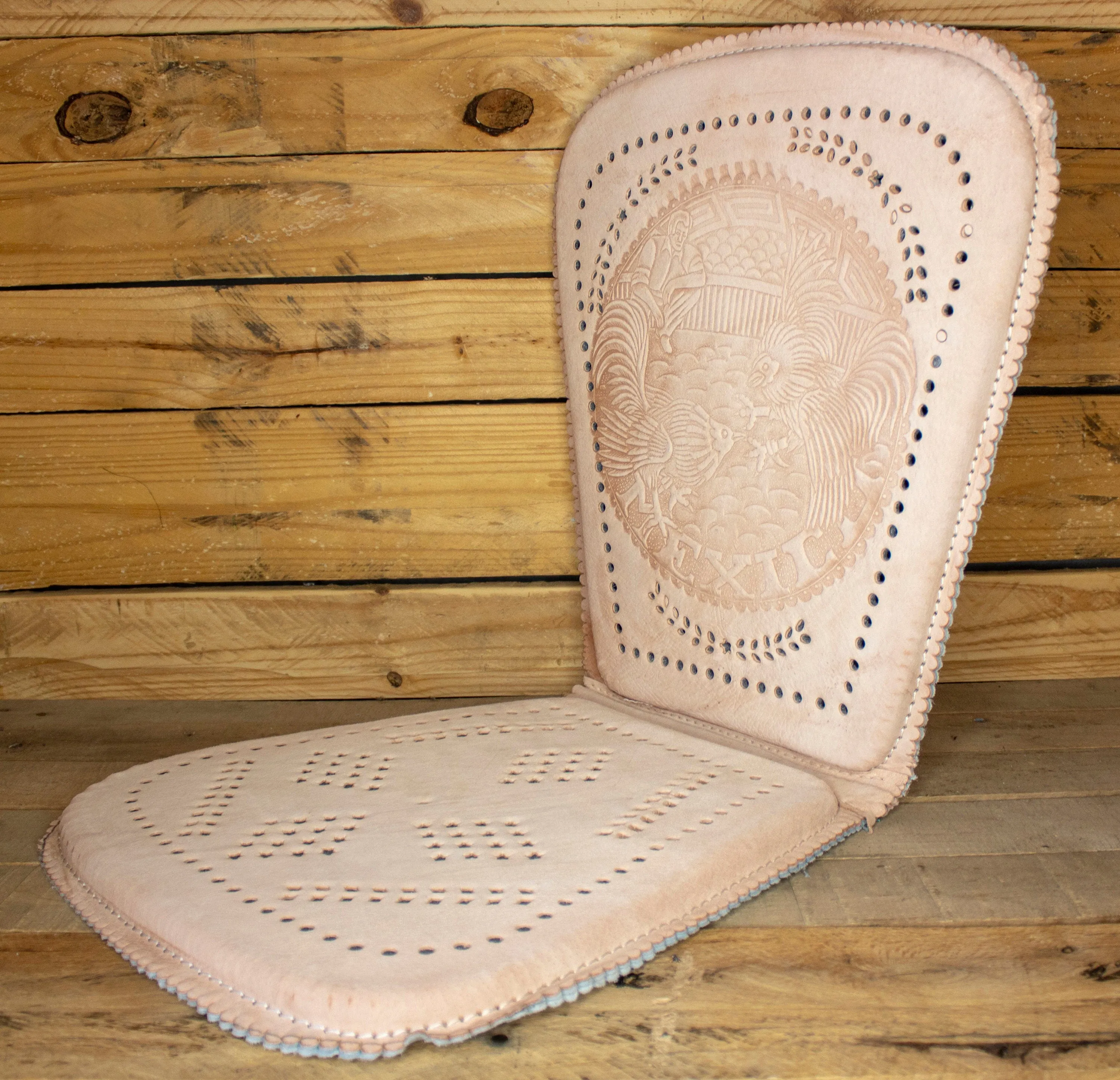 PIGSKIN LEATHER CUSHIONED universal car seat with Rooster Cockfighting gallos stamped design
