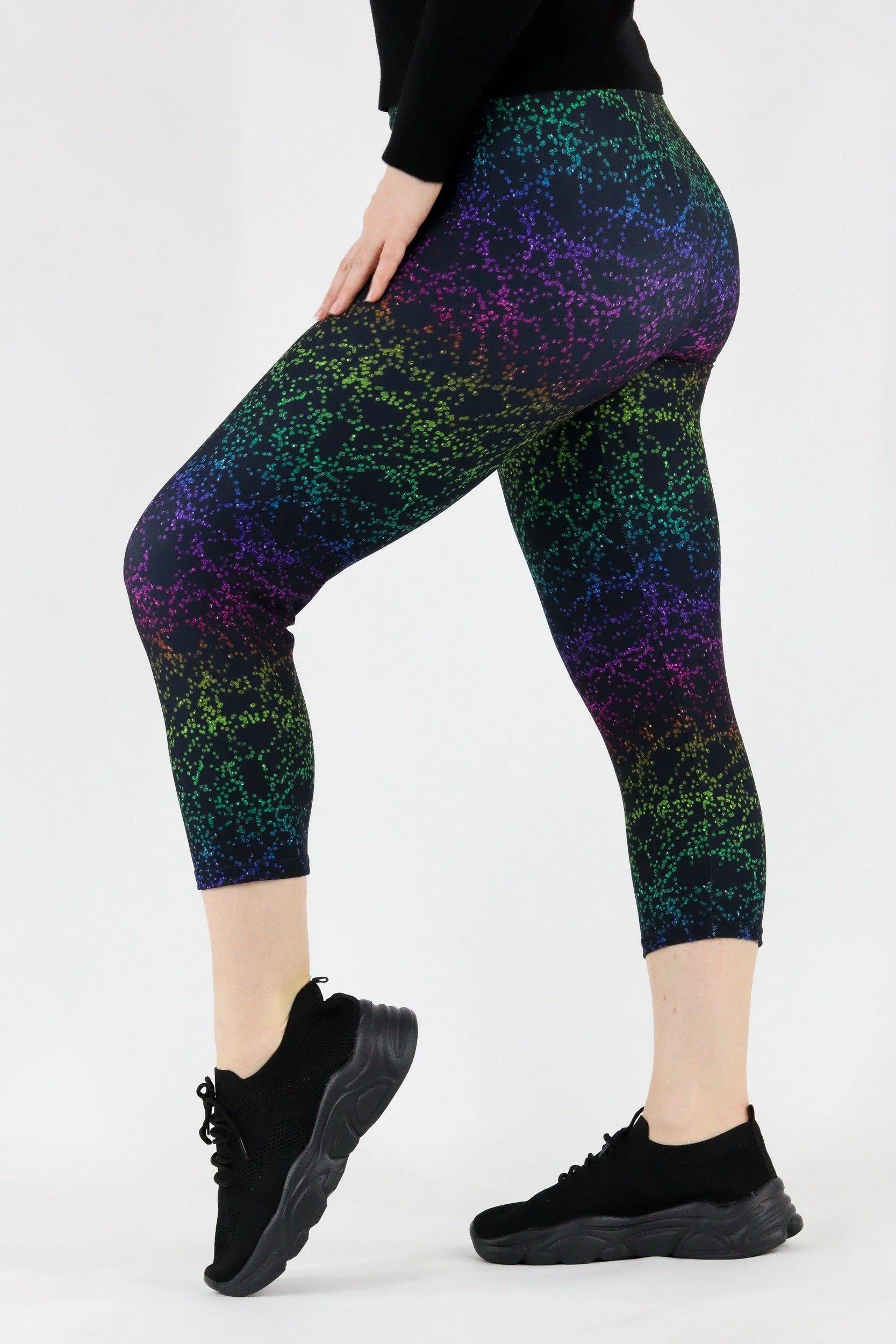 Rainbow Glitter - Casual Capri Leggings