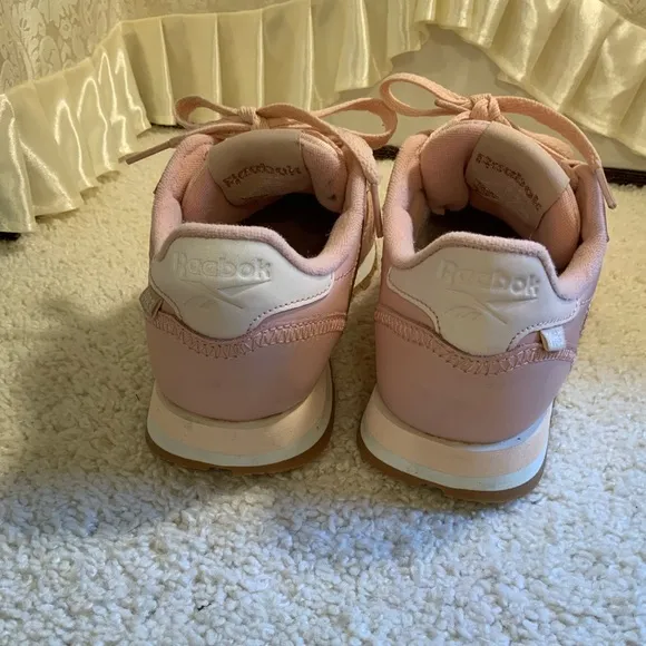 REEBOK 1983 ALTER THE ICONS GIRLS LEATHER SNEAKERS