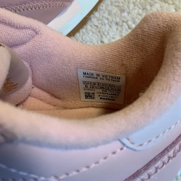 REEBOK 1983 ALTER THE ICONS GIRLS LEATHER SNEAKERS