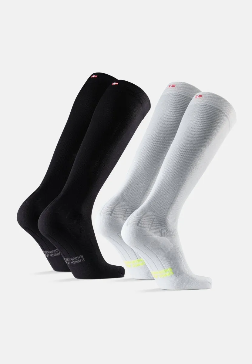 SPORTS COMPRESSION SOCKS