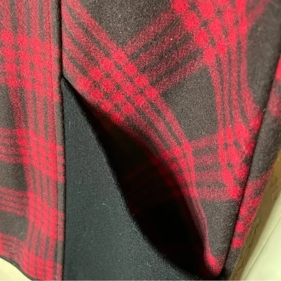 Stormy Kromer Ida Outfitter Plaid Wool Vest Woman’s Size Medium‎ Multi-Season