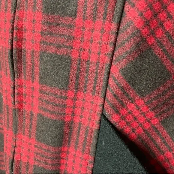 Stormy Kromer Ida Outfitter Plaid Wool Vest Woman’s Size Medium‎ Multi-Season