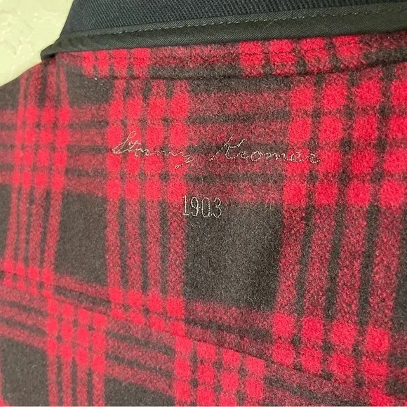 Stormy Kromer Ida Outfitter Plaid Wool Vest Woman’s Size Medium‎ Multi-Season