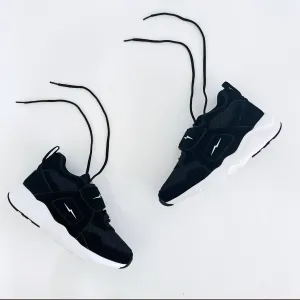Turbo 2 (Stealth) - Black/White