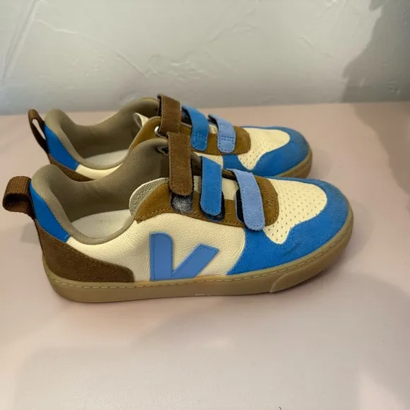 VEJA Kids Blue and Brown Sneakers