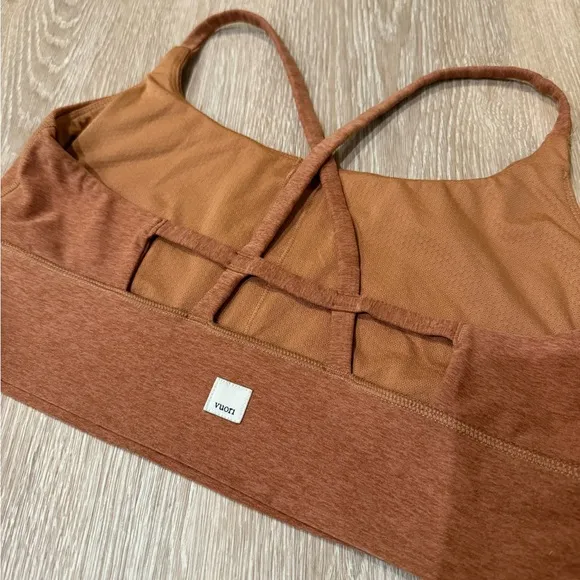 Vuori clean elevation  long line  Bra