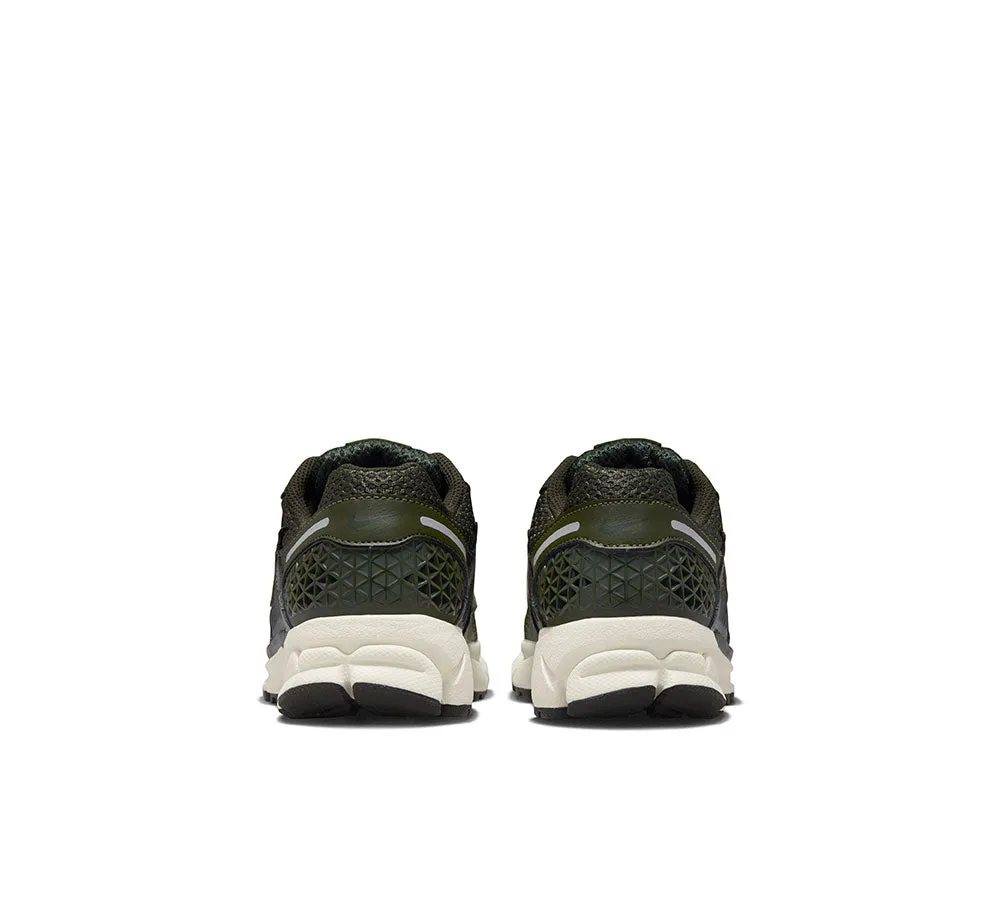 WOMENS NIKE VOMERO 5